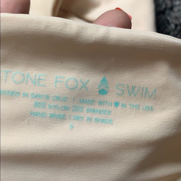 Stone fox swim one piece - Picture 3 of 3